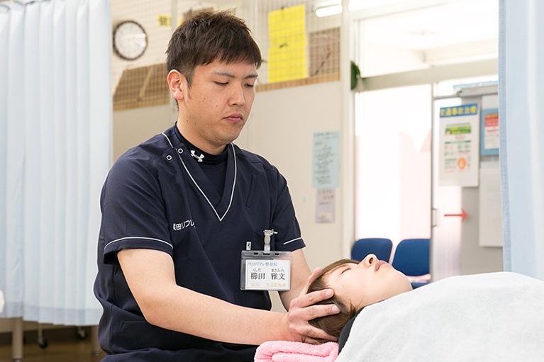 不定愁訴に頭蓋骨や内臓からアプローチ 